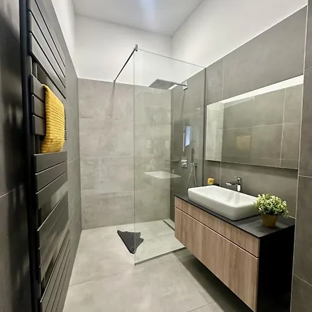Design Apartment By Chivi In Gozsdu #Freeparking #Jacuzzi #Terasse