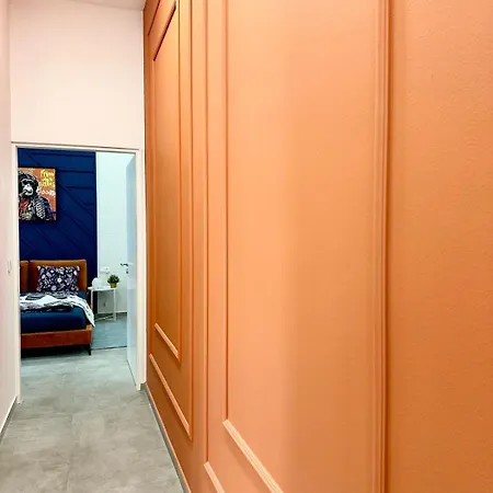 Design Apartment By Chivi In Gozsdu #Freeparking #Jacuzzi #Terasse * Budapest