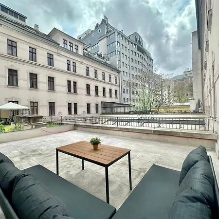 Design Apartment By Chivi In Gozsdu #Freeparking #Jacuzzi #Terasse *