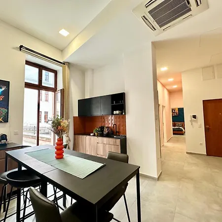 Tublife Terrace Apartment II Jacuzzi II Freeparking Apartament *