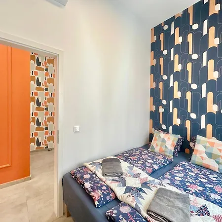 Design Apartment By Chivi In Gozsdu #Freeparking #Jacuzzi #Terasse Apartment Budapest